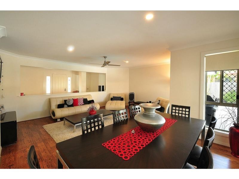 22 Sittella Crescent, Burleigh Waters QLD 4220