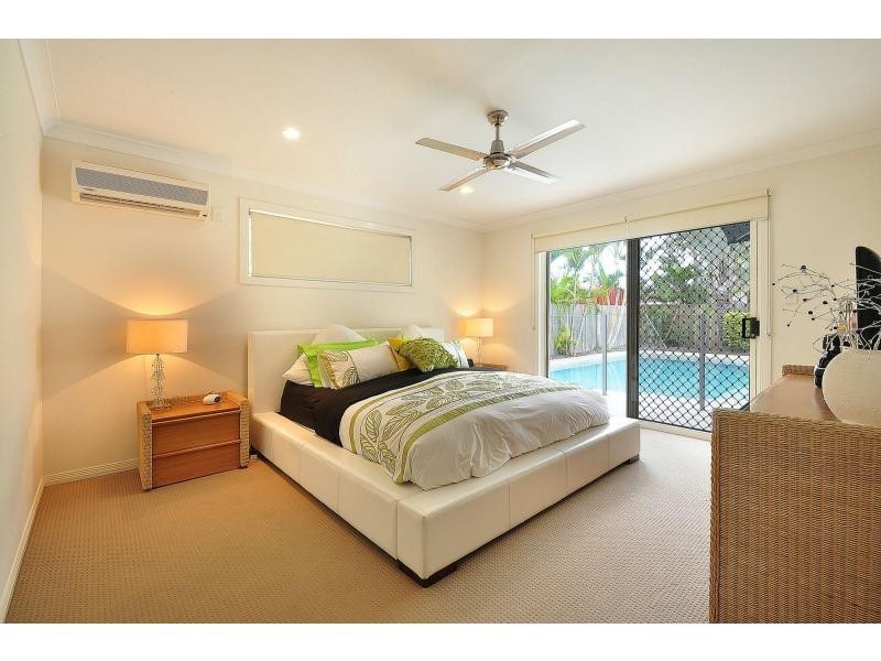 22 Sittella Crescent, Burleigh Waters QLD 4220