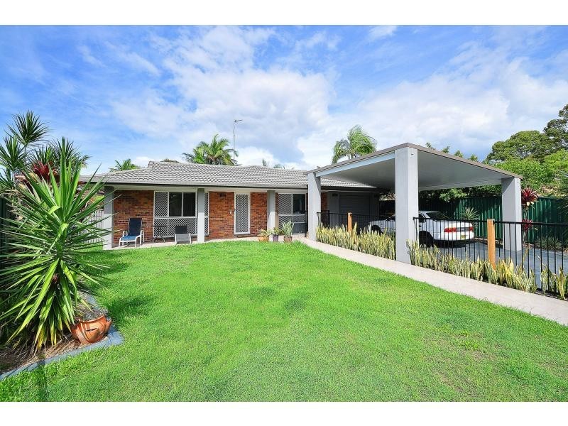 4 Violet Court, Miami QLD 4220