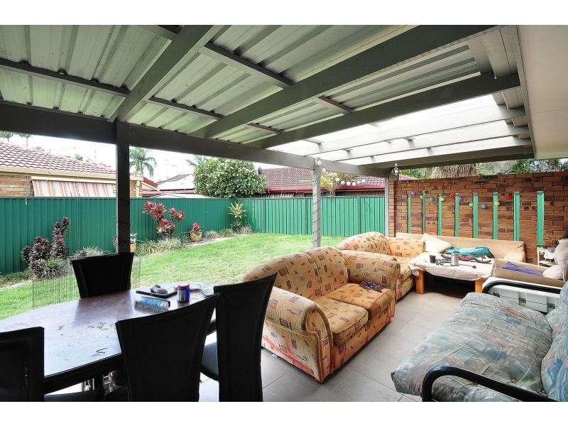 4 Violet Court, Miami QLD 4220