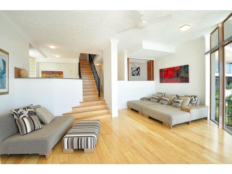 119 George Street, Burleigh Heads QLD 4220