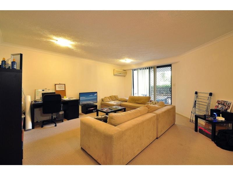 5/6 Fifth Avenue, Burleigh Heads QLD 4220