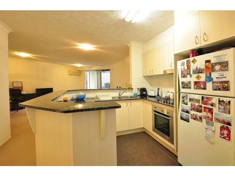 5/6 Fifth Avenue, Burleigh Heads QLD 4220