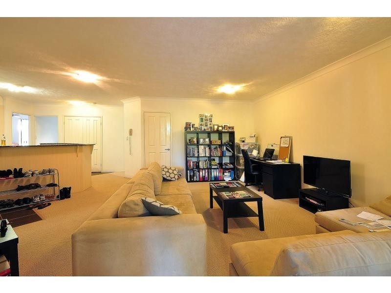 5/6 Fifth Avenue, Burleigh Heads QLD 4220