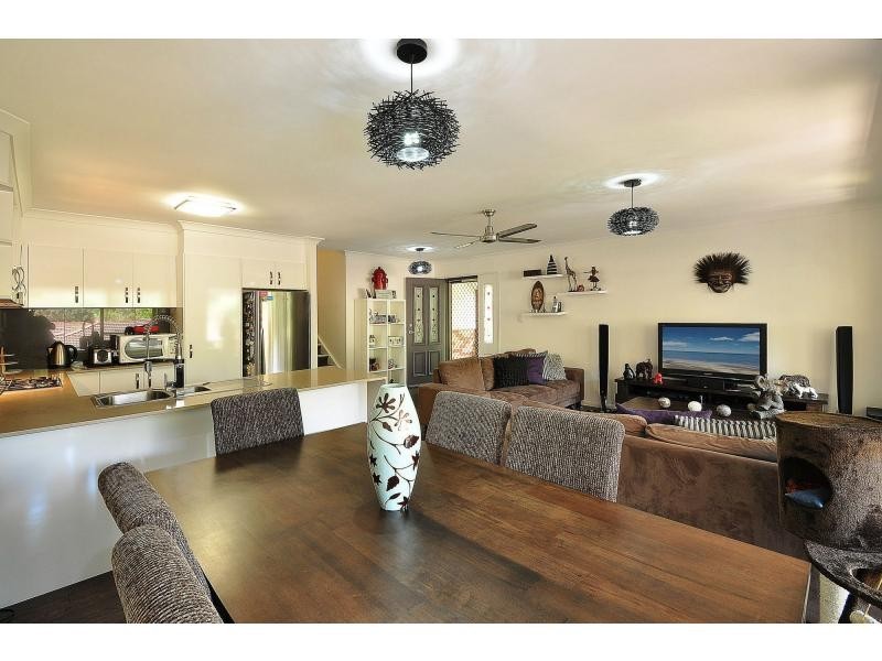2/7 Kingia Court, Burleigh Heads QLD 4220