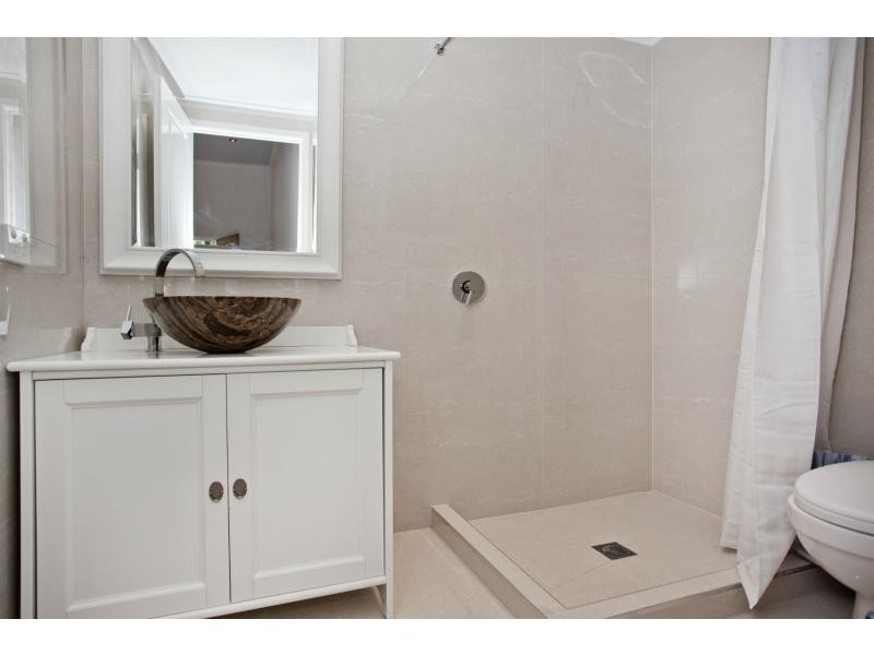 1/14 Wairoo Street, Burleigh Heads QLD 4220