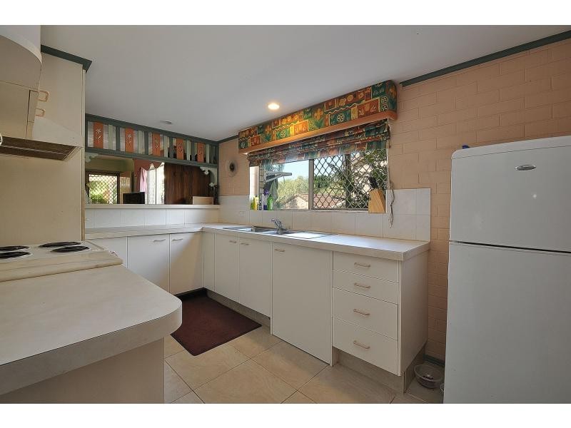 1/2 Snowgum Court, Burleigh Waters QLD 4220