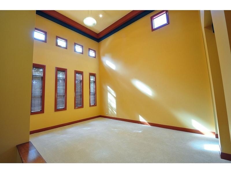 29 Kentia Court, Elanora QLD 4221