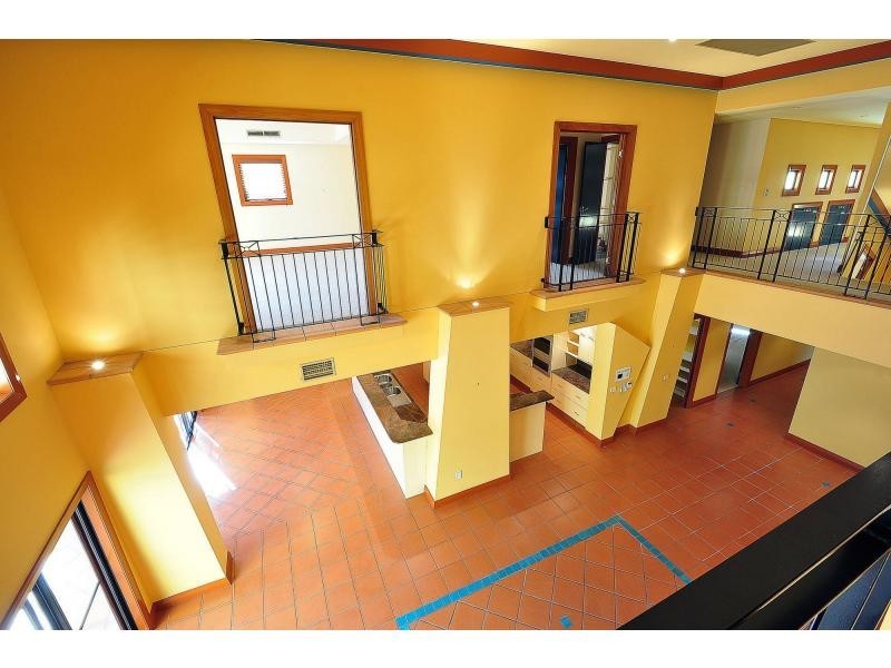 29 Kentia Court, Elanora QLD 4221