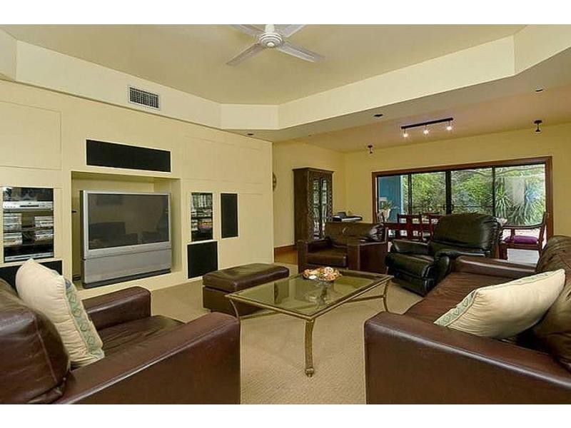 29 Kentia Court, Elanora QLD 4221