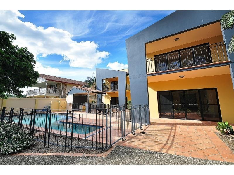 29 Kentia Court, Elanora QLD 4221