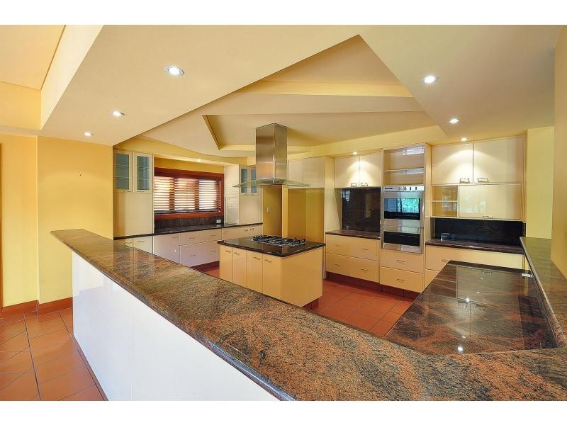 29 Kentia Court, Elanora QLD 4221
