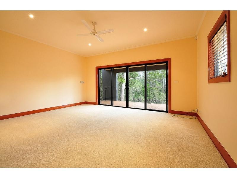 29 Kentia Court, Elanora QLD 4221