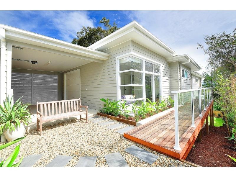 202A Ocean Parade, Burleigh Heads QLD 4220