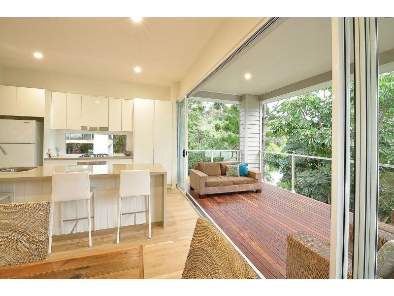 202A Ocean Parade, Burleigh Heads QLD 4220