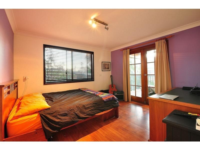 18 Twenty Sixth Avenue, Palm Beach QLD 4221