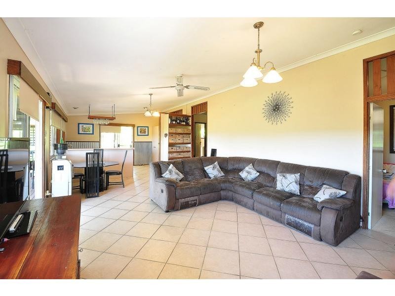 7 Fenton Drive, Tallebudgera QLD 4228