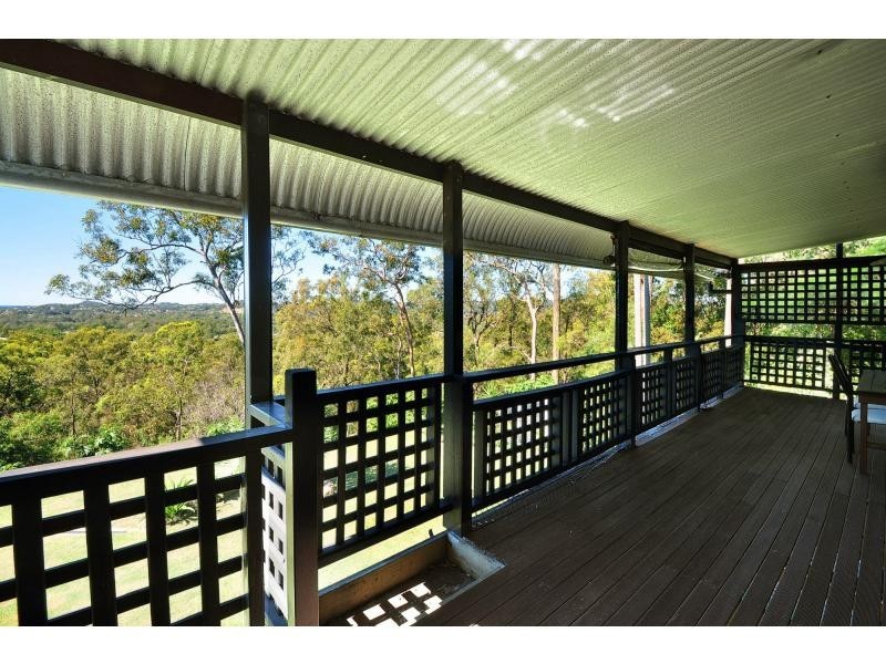 7 Fenton Drive, Tallebudgera QLD 4228