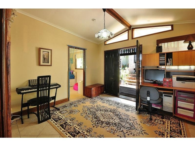 7 Fenton Drive, Tallebudgera QLD 4228