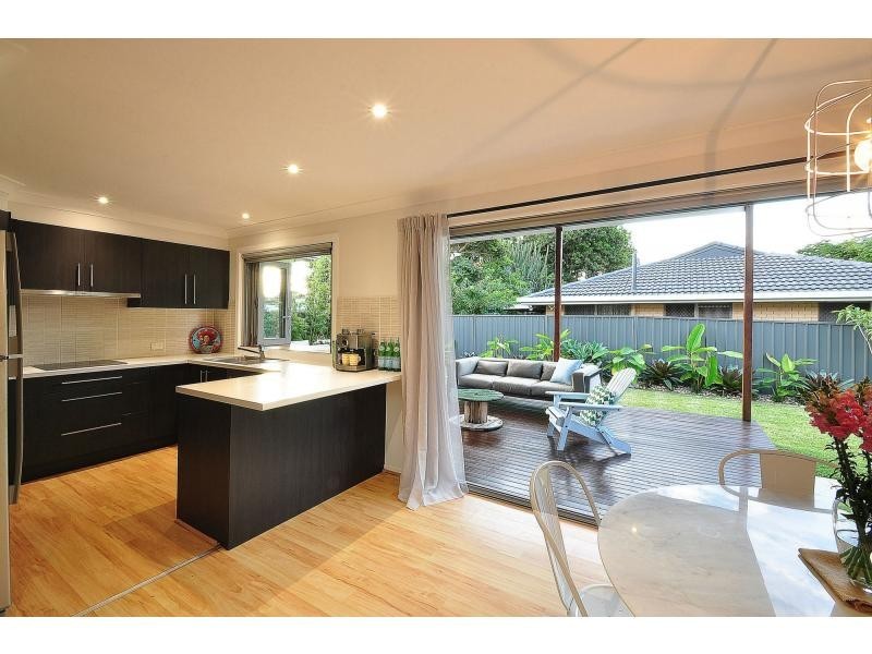 37 Burleigh Street, Burleigh Heads QLD 4220