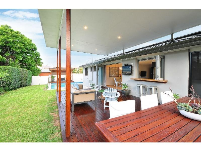 37 Burleigh Street, Burleigh Heads QLD 4220