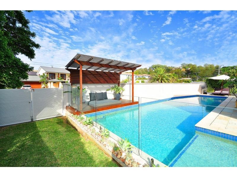 37 Burleigh Street, Burleigh Heads QLD 4220