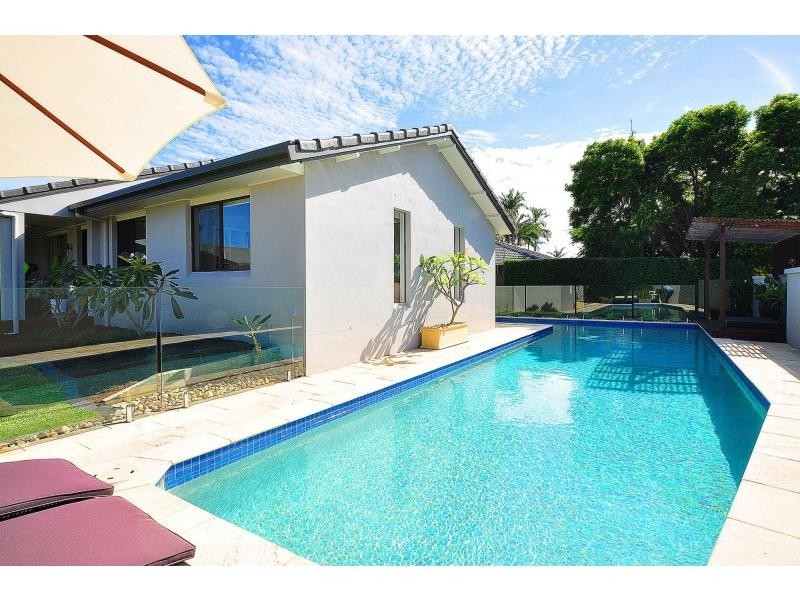 37 Burleigh Street, Burleigh Heads QLD 4220