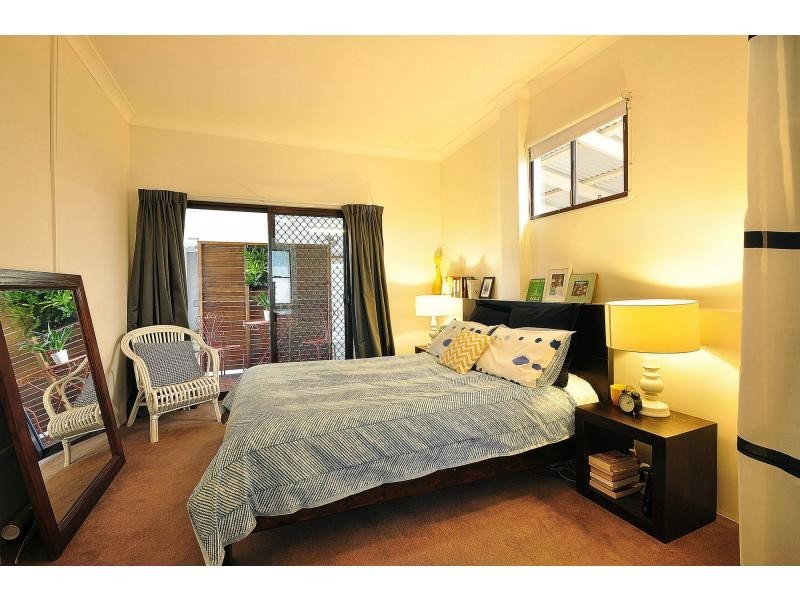 37 Burleigh Street, Burleigh Heads QLD 4220