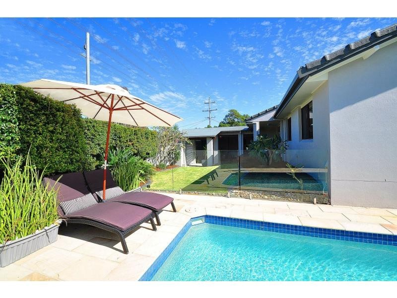37 Burleigh Street, Burleigh Heads QLD 4220