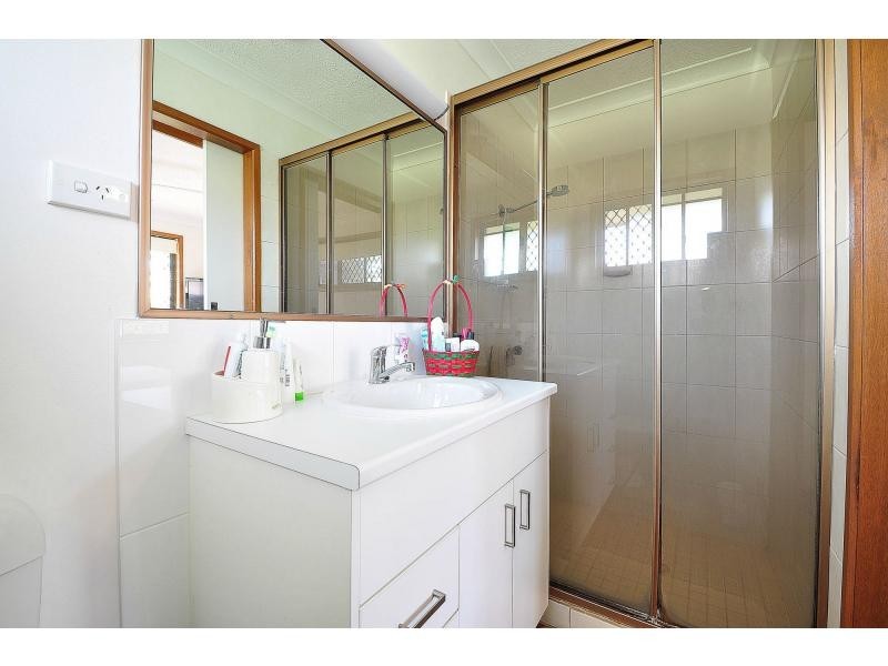 42 Cottesloe Drive, Robina QLD 4226