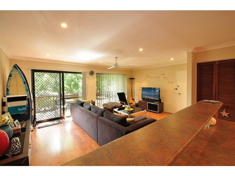 8/54 Karbunya Street, Mermaid Waters QLD 4218
