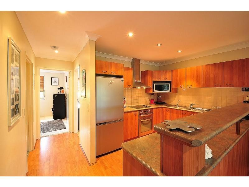 8/54 Karbunya Street, Mermaid Waters QLD 4218
