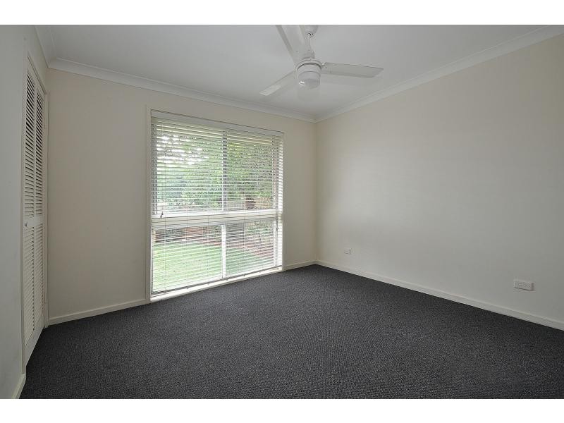 63 Alec Avenue, Mermaid Waters QLD 4218