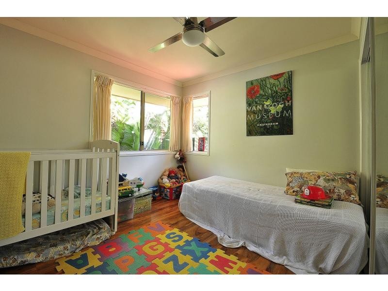 2/5 Kingia Court, Burleigh Heads QLD 4220