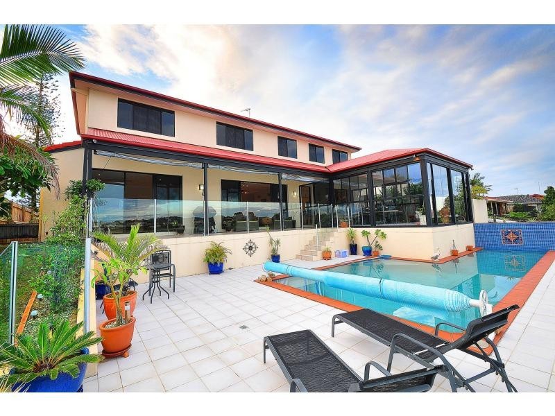 76 Honeyeater Drive, Burleigh Waters QLD 4220