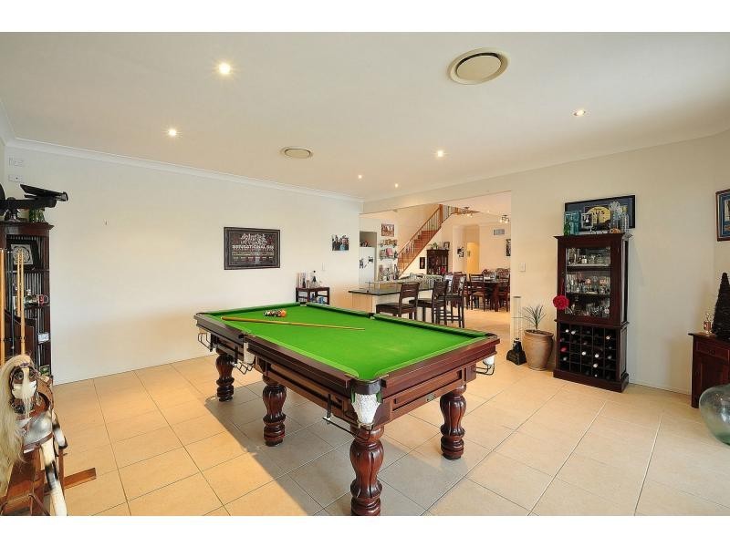 76 Honeyeater Drive, Burleigh Waters QLD 4220