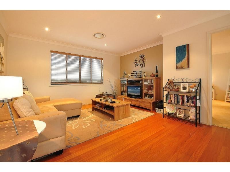 76 Honeyeater Drive, Burleigh Waters QLD 4220