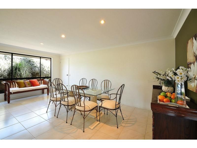 20 Apia Avenue, Clear Island Waters QLD 4226