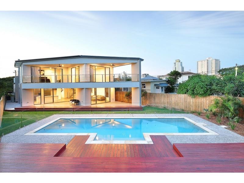 24 Ferny Fairway, Burleigh Heads QLD 4220