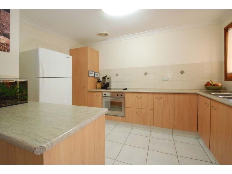2/16 Nineteenth Avenue, Palm Beach QLD 4221