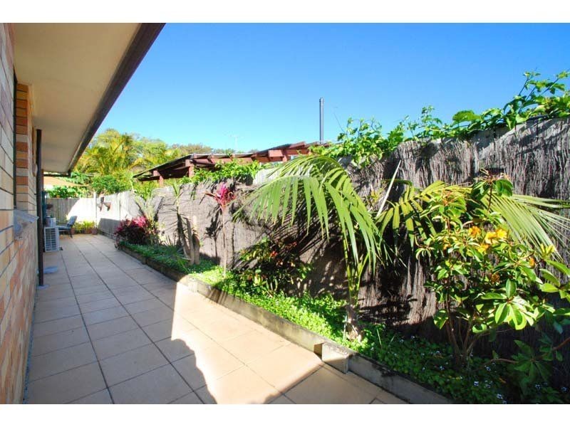 2/16 Nineteenth Avenue, Palm Beach QLD 4221