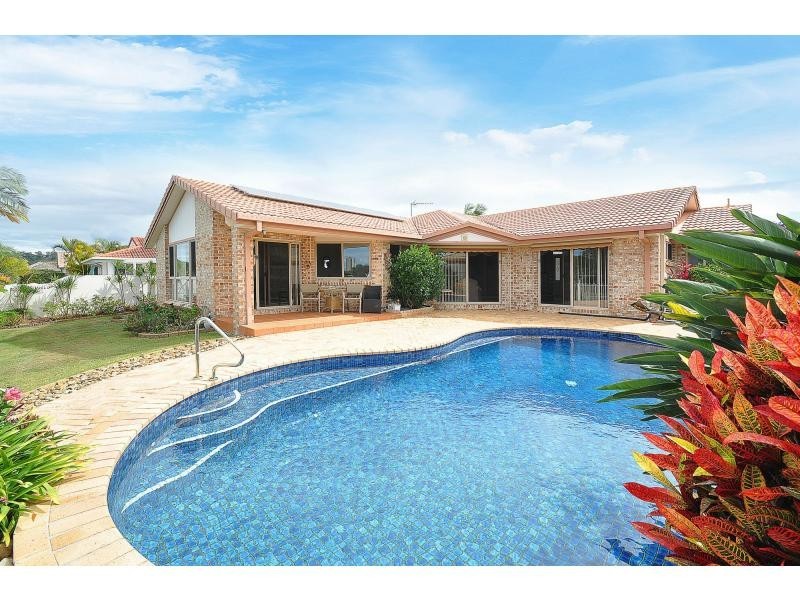 90 Dunlin Drive, Burleigh Waters QLD 4220