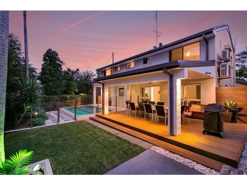1 Lutana Avenue, Miami QLD 4220