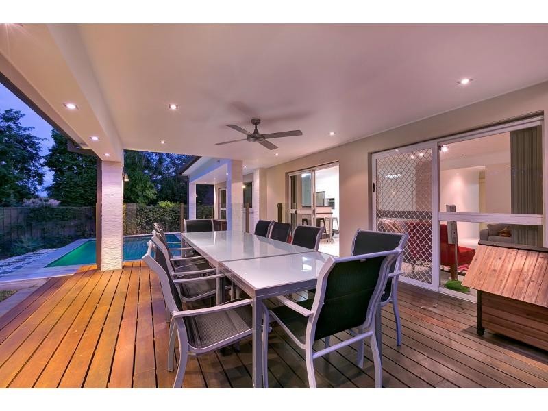 1 Lutana Avenue, Miami QLD 4220
