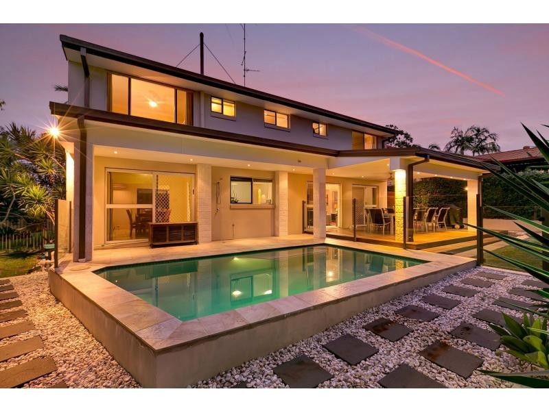 1 Lutana Avenue, Miami QLD 4220