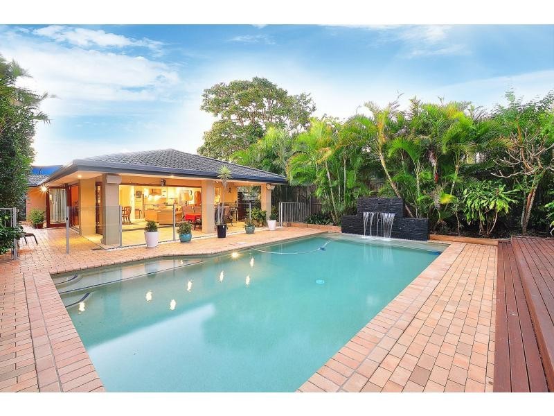 20 Twelfth Avenue, Palm Beach QLD 4221
