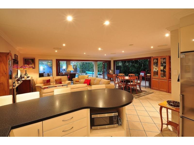 20 Twelfth Avenue, Palm Beach QLD 4221