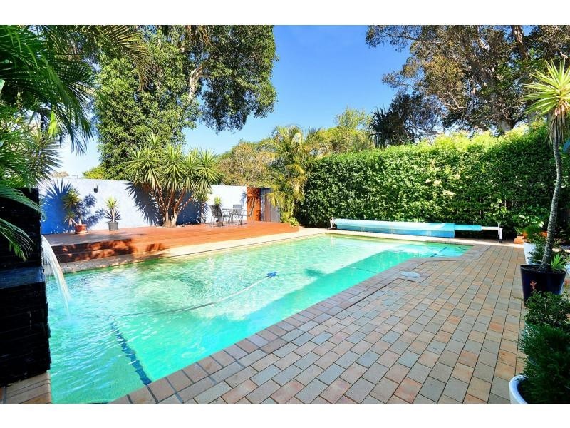 20 Twelfth Avenue, Palm Beach QLD 4221