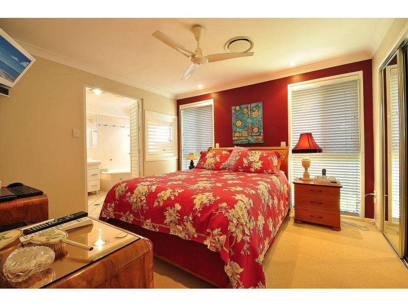 20 Twelfth Avenue, Palm Beach QLD 4221