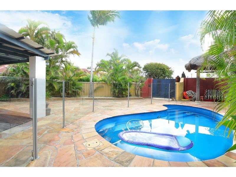 1/22 Adams Avenue, Miami QLD 4220